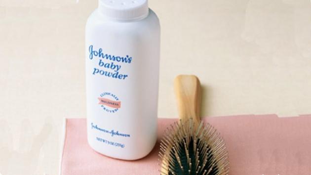 use-baby-powder-as-a-substitute-to-dry-shampoo-fooyoh-entertainment