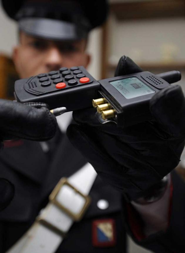 phonegun2.jpg phonegun2.jpg