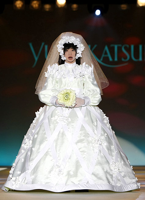 Humanoid Robot Bride from Japan :: FOOYOH ENTERTAINMENT
