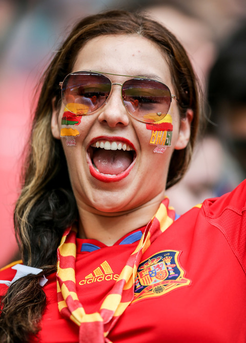 The Hottest World Cup Fans So Far :: FOOYOH ENTERTAINMENT