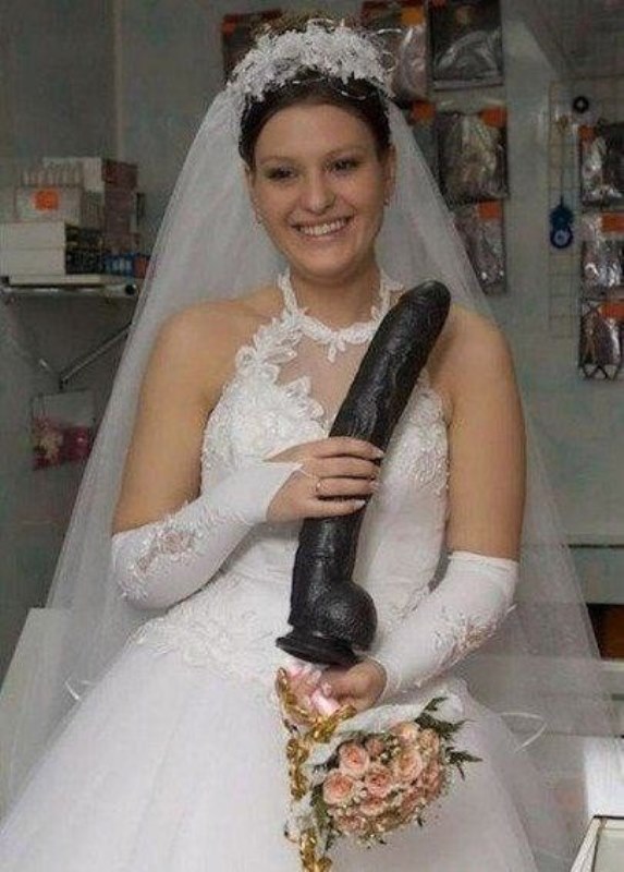 Incredibly Corny Russian Wedding Photos Are A WTF Ki