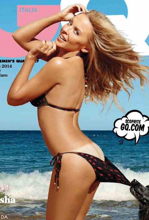 Kylie Minogue Experiences Bikini Malfunction in GQ Italia :: FOOYOH ENTERTAINMENT
